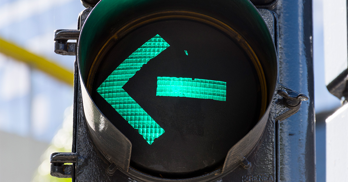 What Does the Road Sign Left Turn Yield on Green Mean in Oklahoma? | Dan The Wreck Man | The Law Office of Dan Moore